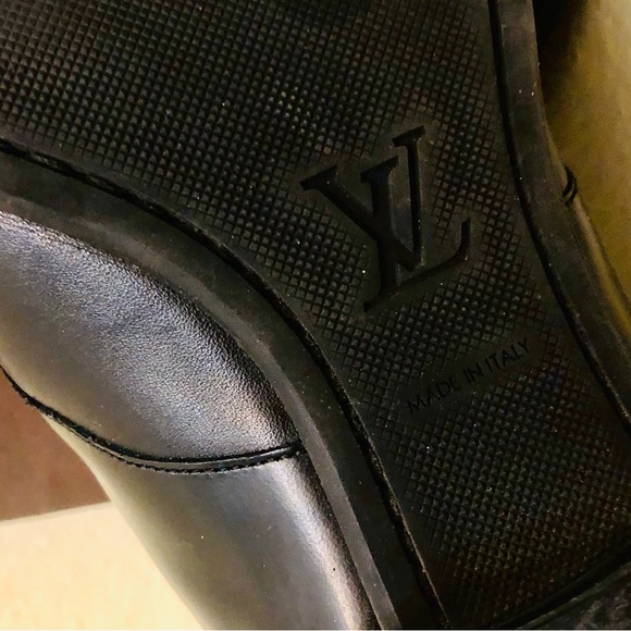 Louis Vuitton Men's Lambskin Derby Lace up Loafers (size 81/2 ) - Picture 4 of 6